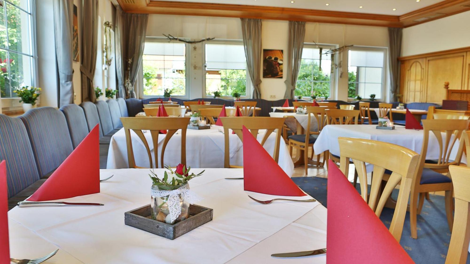 Hotel Alznauer Hof Gomaringen Dış mekan fotoğraf